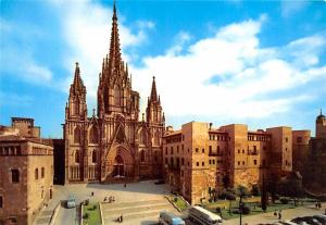 Barcelona - Cathedral and Roman Ramparts