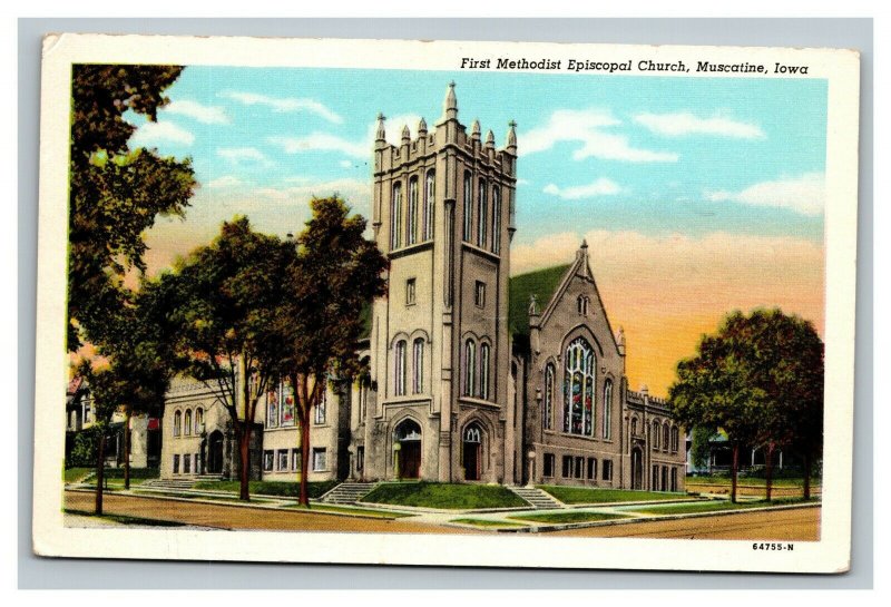 Vintage 1940's Postcard First Methodist Episcopal Church Muscatine Iowa