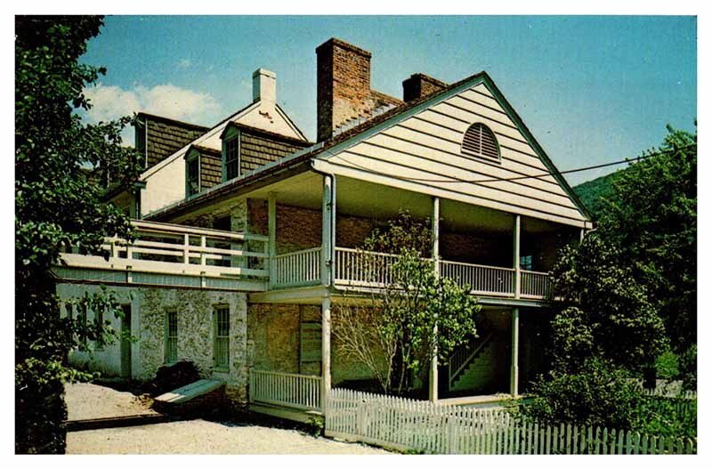Postcard HOUSE SCENE Harpers Ferry West Virginia WV AT1308
