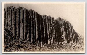 Northern Ireland Giants Loom Giants Causeway Photo Postcard S24