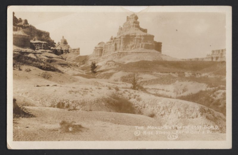 South Dakota BADLANDS The Monument of the Lost World SSSS Stamp Box RPPC