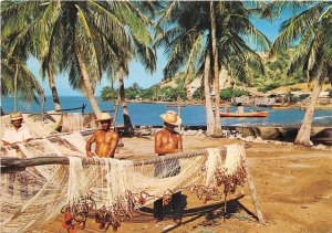 Lot 15 venezuela fishing man playas del mar caribe