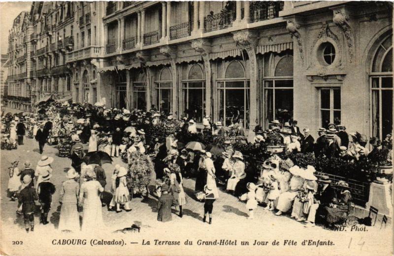 CPA CABOURG - La Terrasse du Grand Hotel (276527)