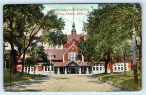 CEDAR RAPIDS, IA Iowa ~ Union Passenger RAILROAD STATION c1910s  Postcard