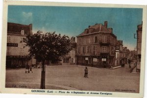 CPA GOURDON - Place du 4-Septembre et Avenue Cavaignac (223473)