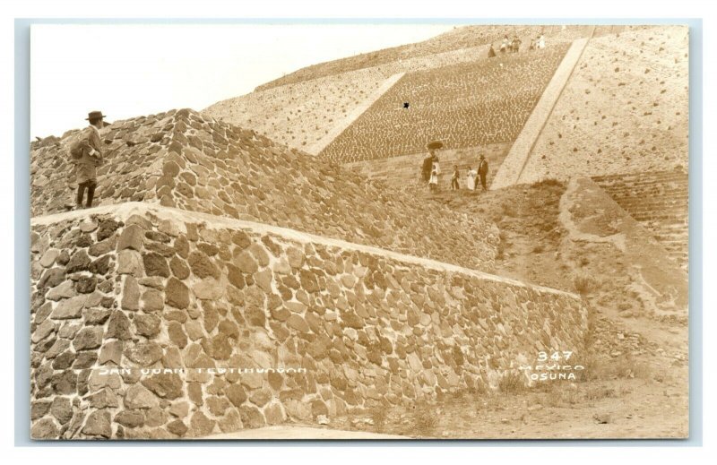 Postcard Pyramid of the Sun, San Juan Teotihuacan, Mexico visitors RPPC Y62