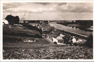 Netherlands Maastricht St Pietersberg met de Maas Vintage RPPC 09.03