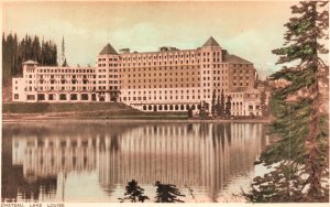 VINTAGE POSTCARD CHATEAU LAKE LOUISE FROM BYRON HARMON PHOTO