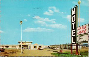 Park Lane Motel Regina Saskatchewan SK Sask c1967 Postcard F12