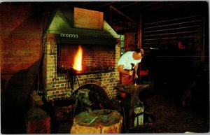 Deane Shop and Forge, Williamsburg VA Blacksmith Vintage Postcard E78