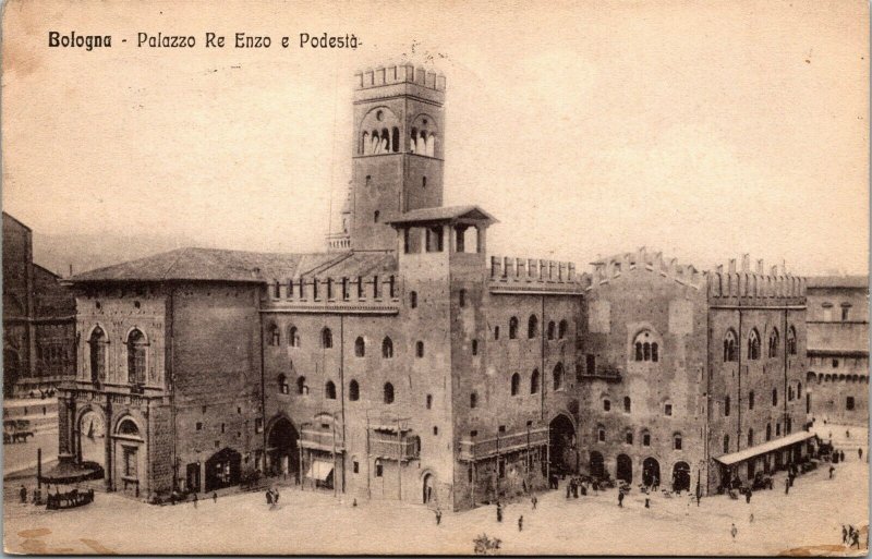 Vtg Palazzo Re Enzo e Podesta Palaces Piazza del Nettuno Bologna Italy Postcard