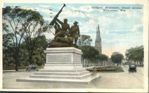 Soldiers' Monument on Grand Avenue - Milwaukee WI, Wisconsin - pm 1923 - WB