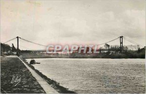 Postcard Modern Reole (Gironde) The Suspension Bridge over the River Garonne