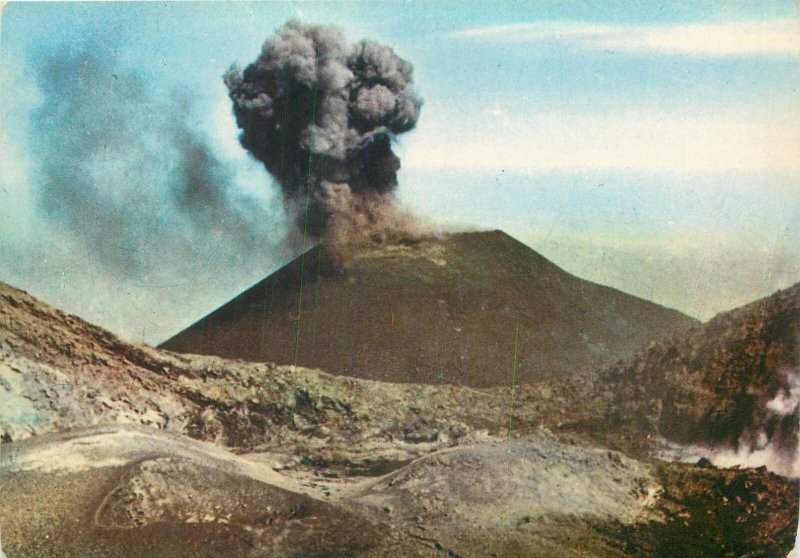 Postcard Italy Etna il piu alto vulcano europa activity of little crater vulcano