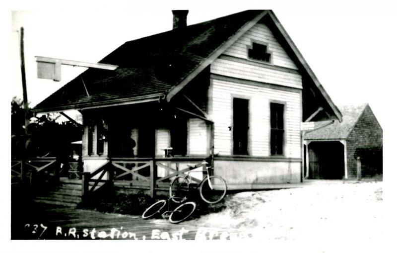 MA - East Brewster  Railroad Station *RPPC