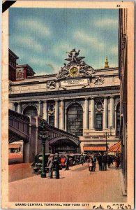 Postcard TRAIN STATION SCENE New York City New York NY AL4430