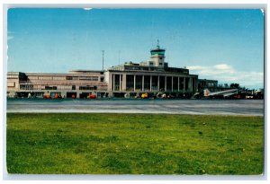 1955 Our Nation's Capital Airport Washington D.C. Mirro Krome Card Postcard