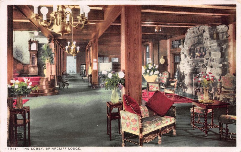 The Lobby, Briarcliff Lodge, Briarcliff Manor, New York, Early Postcard, Unused