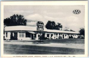 VERNON, Texas  TX   Roadside  LA FONDA MOTOR LODGE  ca 1940s-50s  Postcard