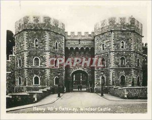 'Postcard Old Henry Vill''s Gateway Windsor Castle'