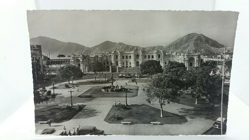 Vintage Postcard Governmental Palace & Surrounding Area Lima Peru