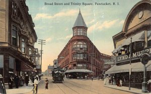 BROAD STREET & TRINITY SQUARE PAWTUCKET RHODE ISLAND POSTCARD (c. 1910)