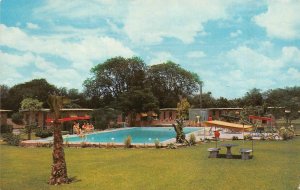BROWNSVILLE, TX Texas  MO-TEL PARKER  Pool   ROADSIDE  c1950's Chrome Postcard