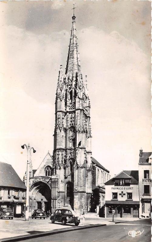 BR38529 L eglise et vieille maison normande Lillebonne france