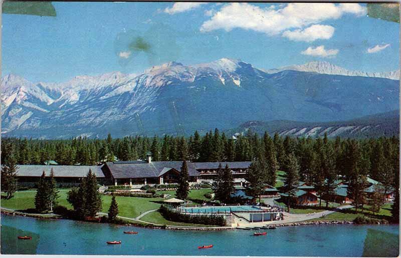 Postcard HOTEL SCENE Jasper Alberta AB AN4760