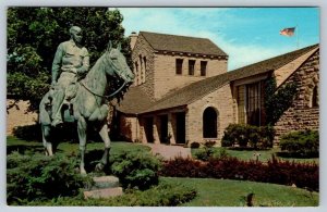 Will Rogers Memorial, Claremore Oklahoma, Vintage 1958 Curt Teich Postcard