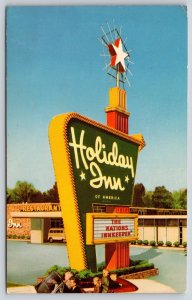 Roadside Motel~Holiday Inn Jefferson City Missouri~Restaurant~1962 Postcard