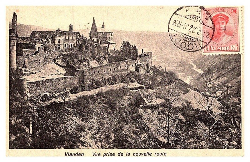 Vianden , Vue prise de la Nouvelle route