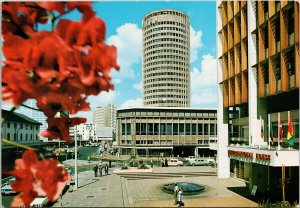 Nairobi Hilton Hotel Nairobi Kenya Unused Postcard C7