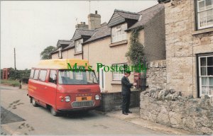 Wales Postcard - Meriadog Post Bus at Groesffordd Marki Post Office RS30424