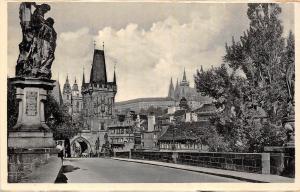 B33251 Praga The Bridge Towers of the little Town  prague czech republic