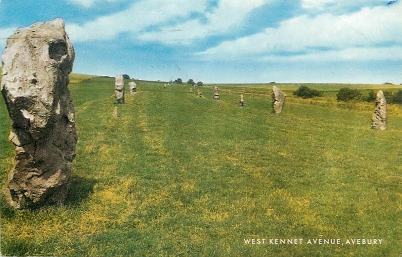 West Kennet avenue Avebury