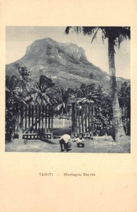 TAHITI MONTAGNE SACREE SACRED MOUNTAIN MISSIONARY POSTCARD (c. 1910)