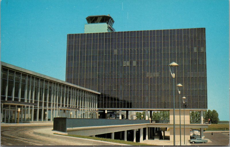 The Edmonton International Airport Edmonton Alberta Postcard PC412