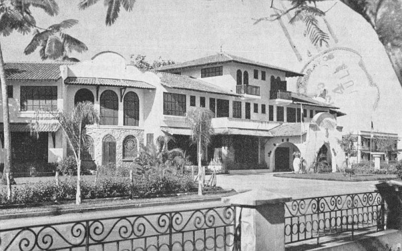 David Panama Hotel Nacional Street View Vintage Postcard K76861