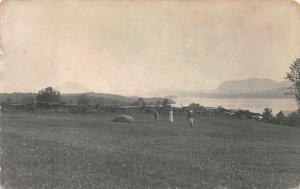 GOLF LAKE MOUNTAINS CANADA USA OR UK ? VICTOR POSTAL POSTCARD (c. 1910)