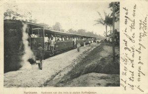 suriname, KOFFIEDJOMPO, Steam Train arrives at Railway Station (1907)