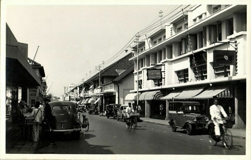 indonesia, JAVA BANDUNG, Street Scene, Coiffeur Barber, Car, Bike (1930s) RPPC