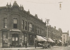 Marion Iowa 1911 RPPC Central Market 7th Avenue Cars Signs Real Photo Postcard