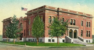 Postcard Early View of Roeder School in Bellingham, WA.       .    P4