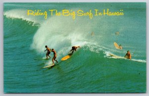 Riding The Big Surf In Hawaii Postcard S12