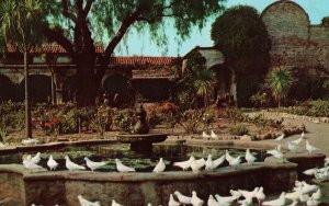 VINTAGE POSTCARD MISSION SAN JUAN CAPISTRANO CALIFORNIA FOUNDED 1776