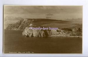 h1841 - Isle of Wight - Aerial View of Freshwater's Bay and Cliffs - Postcard