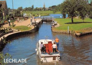 BR90355 st john s lock lechlade river thames  uk