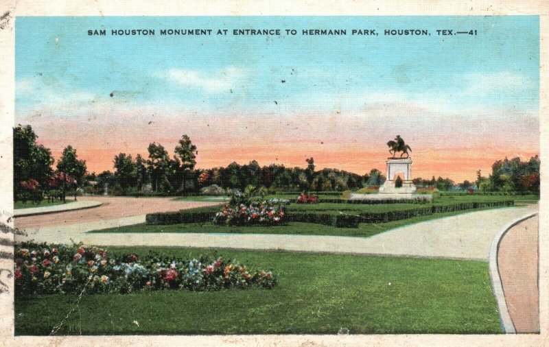 Vintage Postcard 1920's Sam Houston Monument at Entrance Hermann Park Texas TX