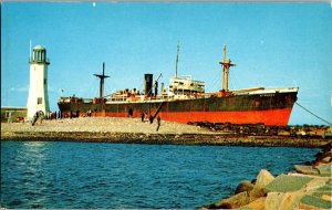 Freighter Etrusco Aground at Sand Hills, Scituate MA Vintage Postcard H80